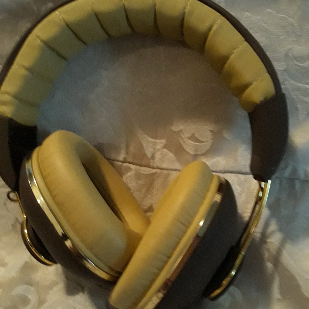 Headphones